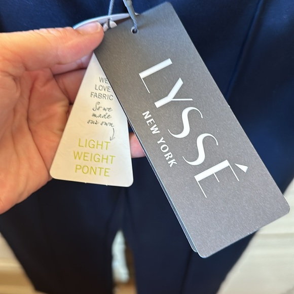 Lysse New York Navy Stretch Light Weight Ponte True Navy Pants Size Small NWT - Picture 5 of 10